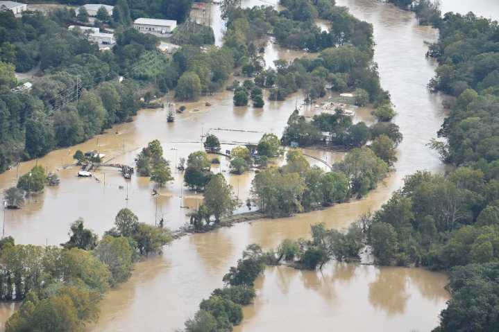 Huracán Helene: Destinan $48 millones para reconstrucción en NC
