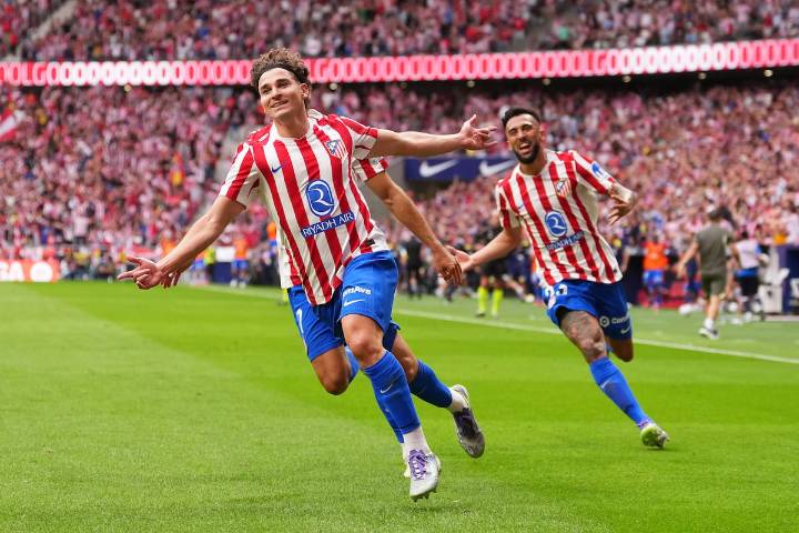 Atlético de Madrid se queda con el derbi y frena el invicto del Real Madrid en La Liga de España