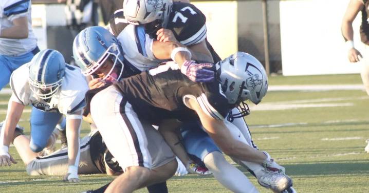 Huskies use second half to come back and beat Philip Barbour Colts 20