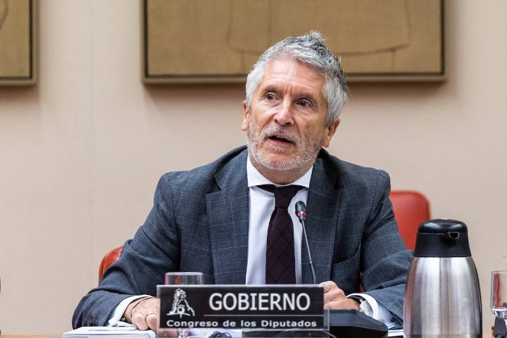 Marlaska esquiva el rifirrafe político y defiende un consenso para el pacto climático
