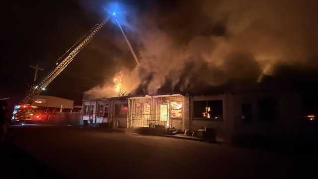 Early morning apartment fire in Scottsburg; no injuries reported