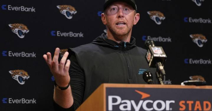 Jaguars release veteran safety Darnell Savage, who played sparingly in two games