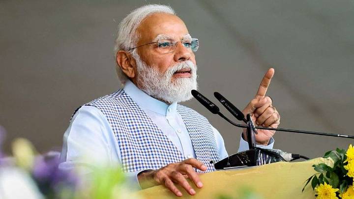 PM Modi’s Mann Ki Baat: Calls for ‘Vocal for Local,’ Pays Tribute to RSS at 100 Years