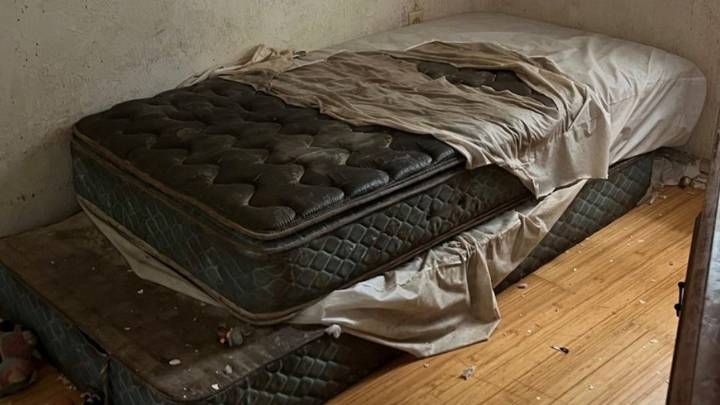 Sarasota couple charged with neglect after 5