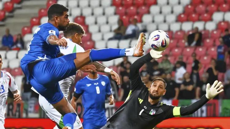 Italia vence a Israel 5-4 en partido caótico que preocupa a Gattuso