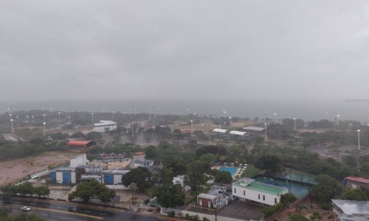 Estiman “fuerte precipitación, descargas eléctricas y ráfagas de viento” en el Zulia