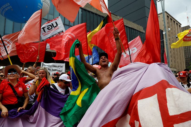 Brazilians protest efforts to shield Bolsonaro and lawmakers from courts