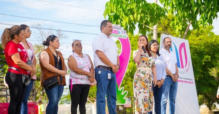 Entregan en La Villa camellones filtrantes de la María Ahumada de Gómez