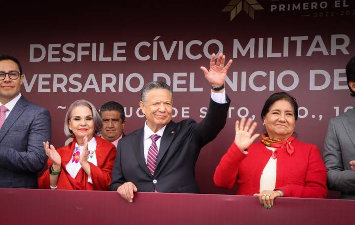 Se llevó a cabo, sin novedad, el Desfile Cívico-Militar alusivo al Inicio de la Independencia de México