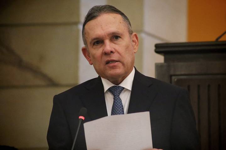 Efraín Cepeda anunció su candidatura a la presidencia de Colombia