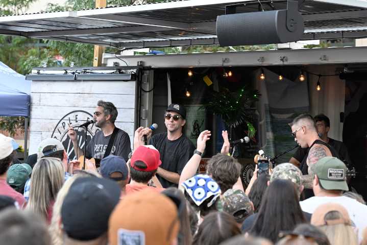 All Time Low to visit Pa. liquor store