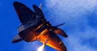 Así es el F-22 Raptor, el "monstruo" invisible que Estados Unidos podría usar para ganar Tercera Guerra Mundial