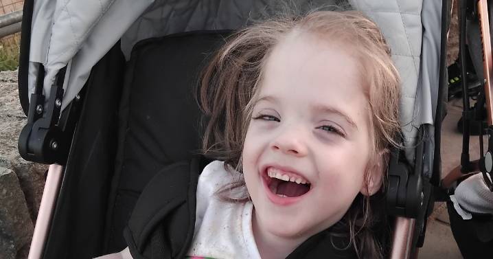 Inspiring Stoke-on-Trent girl Esmée, 6, to meet Prince Harry after award win