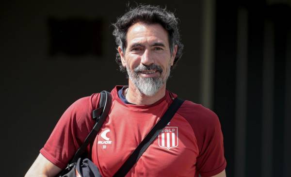 Estudiantes rumbo a Rosario: el probable equipo y los últimos antecedentes ante Newell's