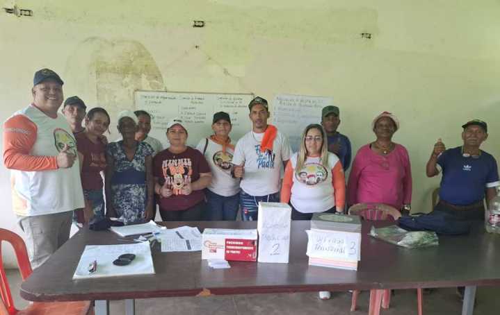Conforman consejos campesinos en parroquias rurales de Bolívar