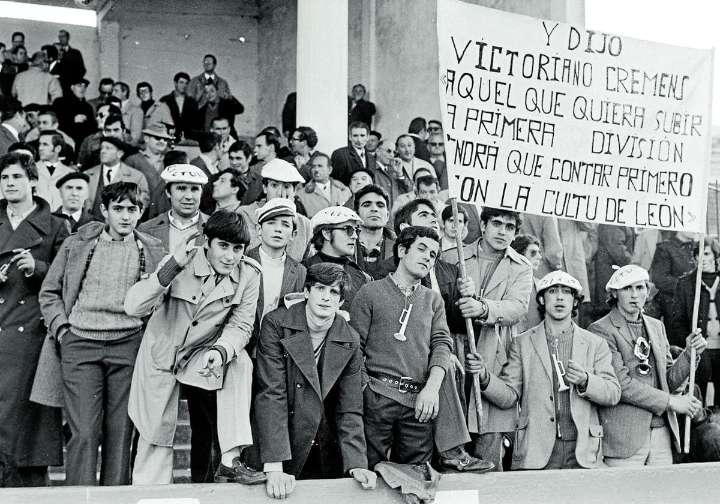 La pancarta de la Cultural