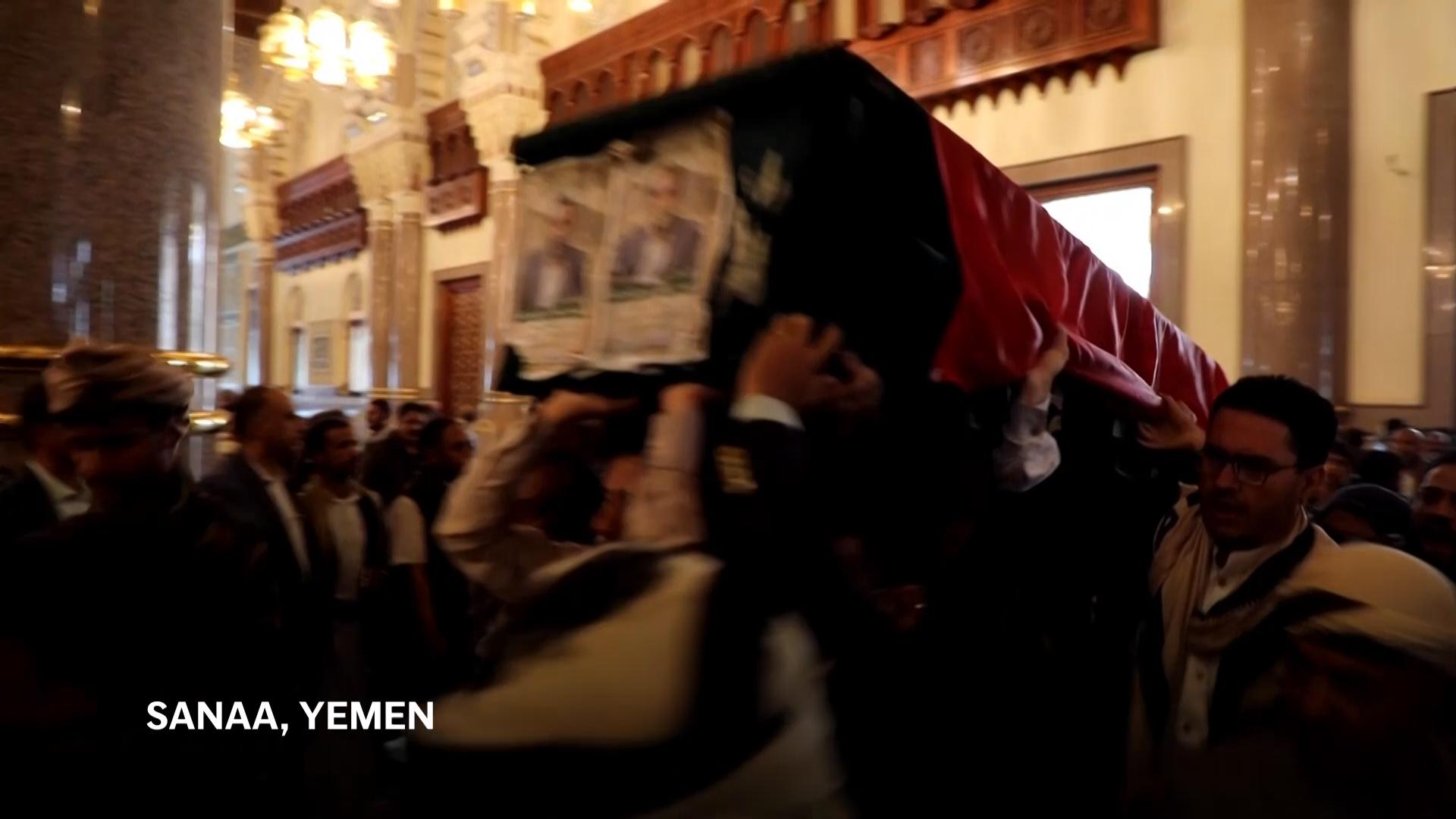 Hundreds attend funeral services for 31 Yemeni reporters killed in Israeli airstrikes