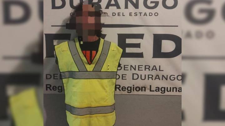 Atención. Hombre provoca pánico en kínder de Gómez Palacio; se encontraba drogado y portando armas blancas