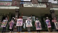 México: miles de personas salen a la calle para pedir justicia por los 43 estudiantes desaparecidos de Ayotzinapa