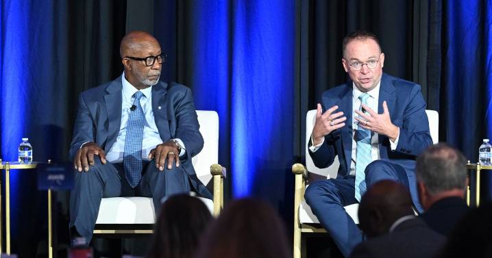 Former Obama and Trump officials discuss tariff impact in Spokane