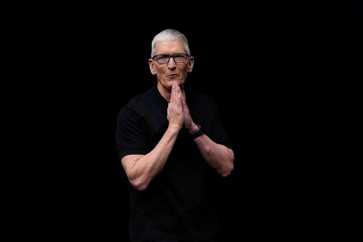 Apple unveils iPhone 17, including first