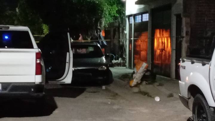 MATAN A HOMBRE Y LESIONAN A SU PEQUEÑA HIJA EN LEON