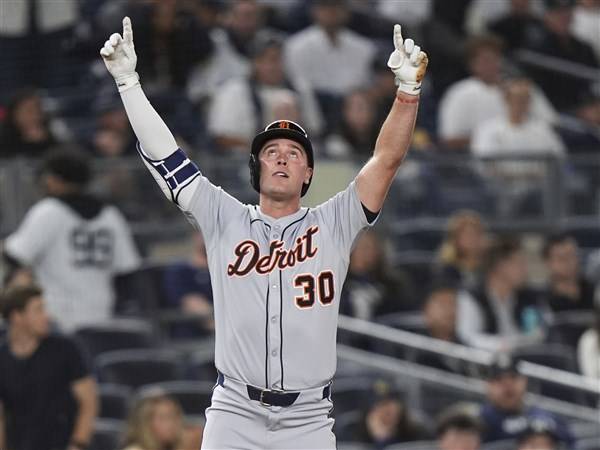 Tigers score 9 runs in 7th inning to trounce wild Yankees 12