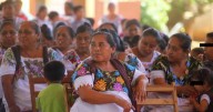 Piden a mujeres luchar por ideales