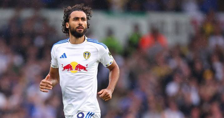 Daniel Farke orders Leeds strikers to stay behind after training to work on one thing