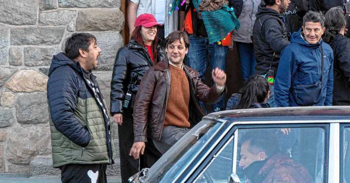 Imágenes exclusivas: el rodaje de Netflix en Bariloche, con Rodrigo de la Serna como protagonista