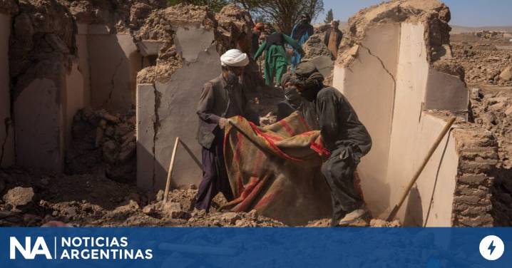Terremoto en Afganistán: al menos 622 muertos y 1.555 heridos