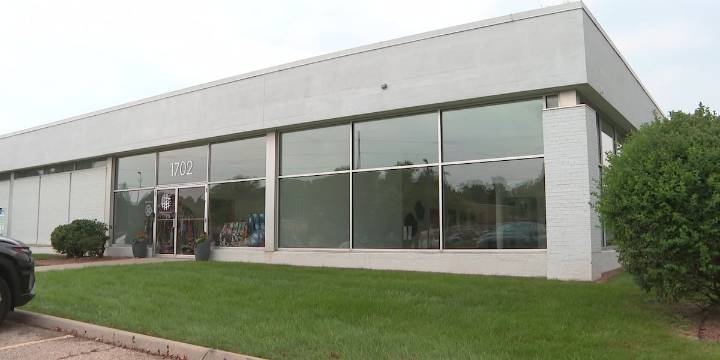 Textile Arts Center settles into new facility in Madison