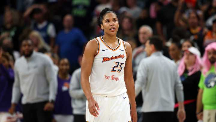 Phoenix Mercury closer to finals after win over Lynx