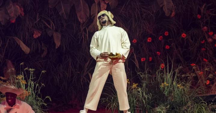 Bad Bunny logra 12 nominaciones al Latin Grammy 2025