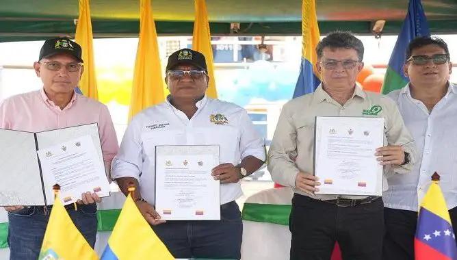 Gobernadores fronterizos de Colombia y Venezuela firman acuerdo binacional