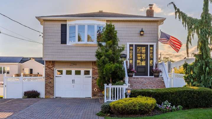 Redfin ranks Long Island as second-hardest housing market for buyers