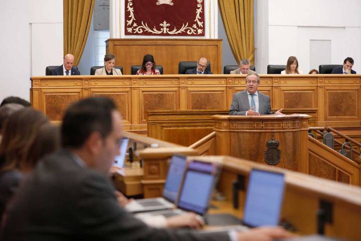 El PSOE aprueba el techo de gasto con PP y Vox en contra, también de la quita de deuda