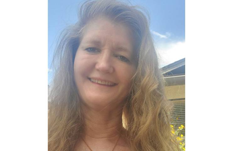 Grandma Has Freak Accident While Taking Groceries to Woman’s Car