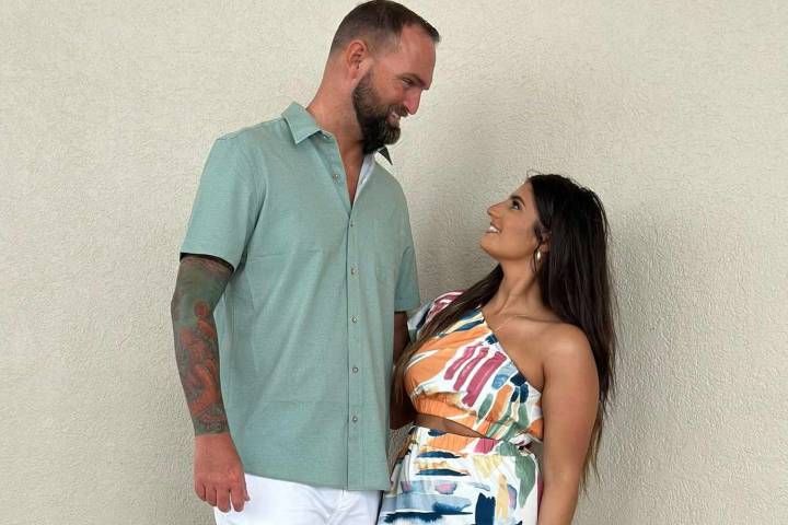 Woman Gets Engaged to Police Officer Who Found Her When She Was Missing as Teen