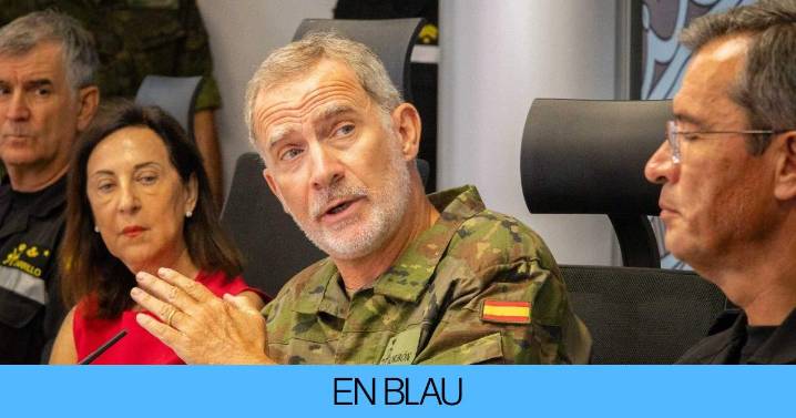 Felipe VI tiene un detalle conmovedor con un niño egipcio que le ha regalado un escarabajo azul