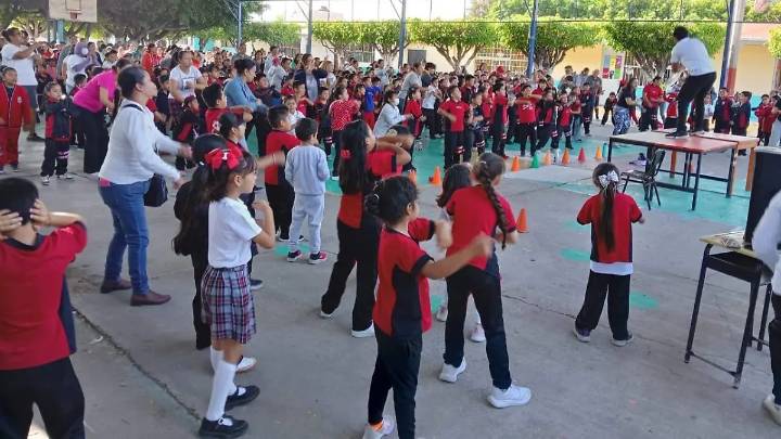 Se activan en la primaria Amado Nerv, Celaya, por el Día Mundial por la Paz