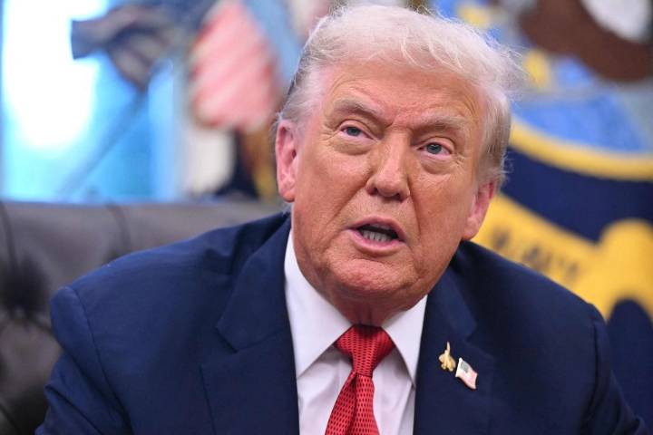 Trump firma orden ejecutiva para que TikTok sea operada completamente por EU