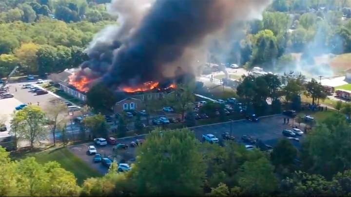Un tiroteo y ataque incendiario en una iglesia mormona de Michigan dejó al menos dos muertos y varios heridos
