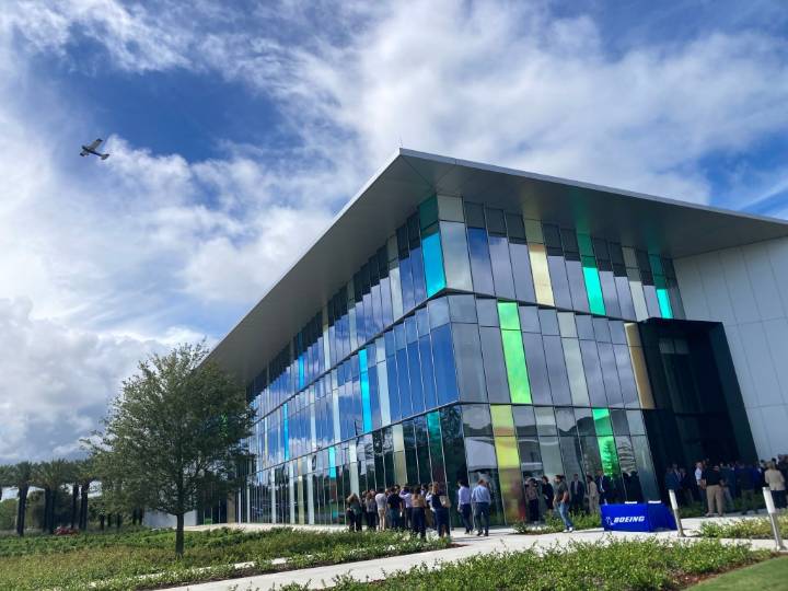 Boeing’s new defense-minded engineering center in Daytona promises 400 jobs – Orlando Sentinel