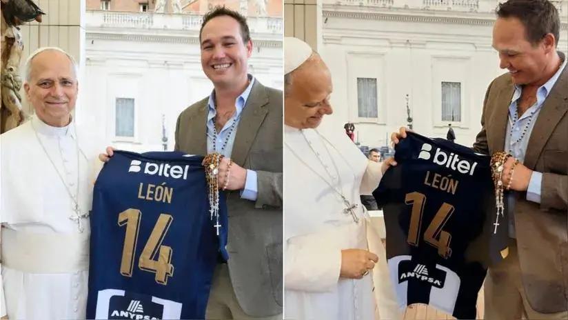 ¡Santo dorsal! El Papa León XIV lució camiseta de Alianza Lima tras visita de George Forsyth al Vaticano