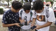 Estudio revela que conductas de recompensa fácil y rápida se dispara en la adolescencia por la soledad