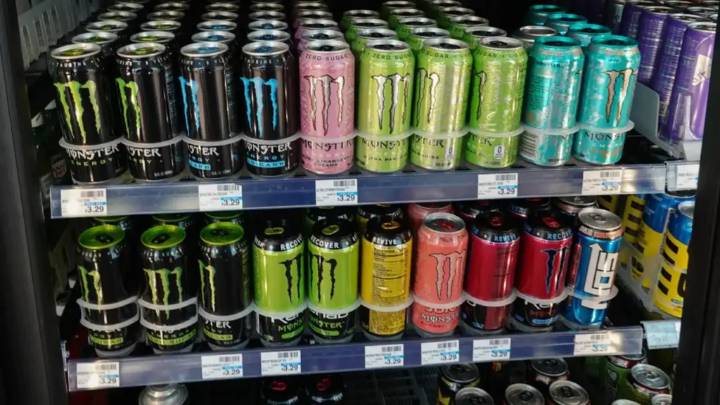 Avanza en comisiones iniciativa para prohibir la venta de bebidas energéticas a menores