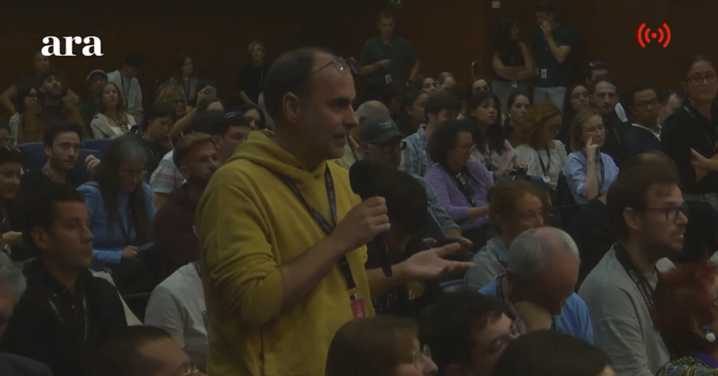 El momento de la pregunta censurada del ARA en el Festival de San Sebastián