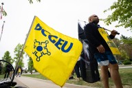 Picketing B.C. public sector workers attacked with bear spray: union