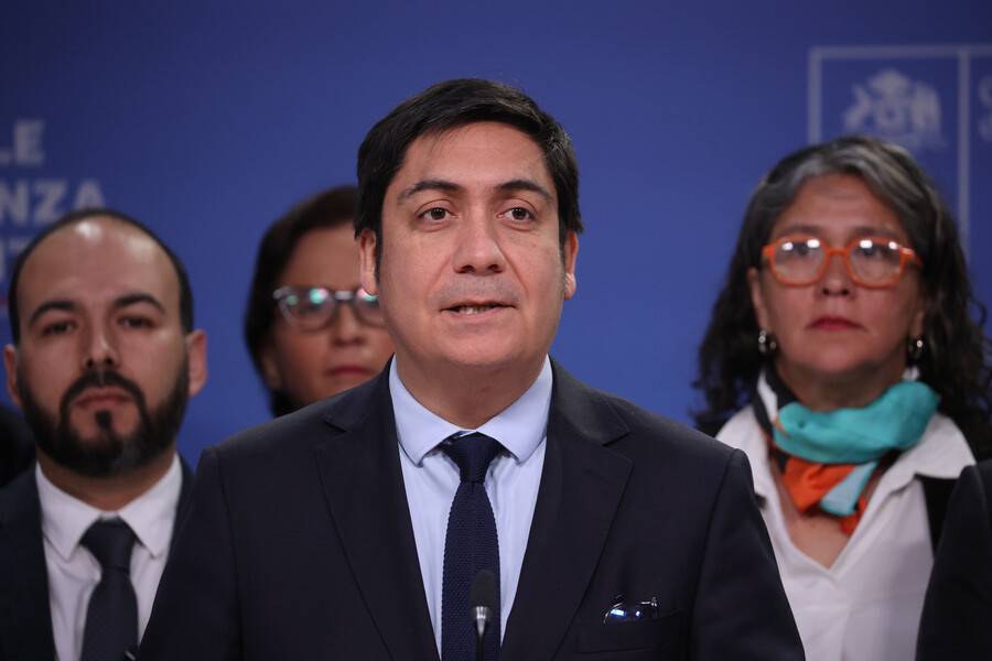 Gobierno anuncia peaje rebajado y refuerzo de fiscalización en Fiestas Patrias